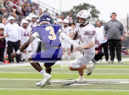 Thumbnail 3 in Shiner @ Iola (UIL 2A D2 Football Regional Semifinal) photogallery.