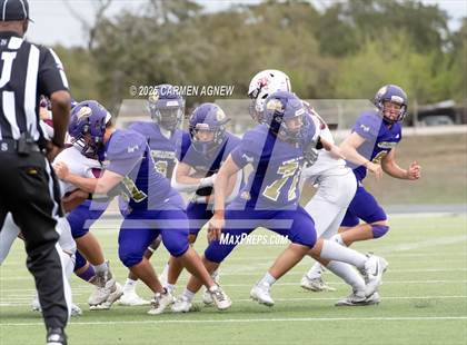 Thumbnail 3 in Shiner @ Iola (UIL 2A D2 Football Regional Semifinal) photogallery.