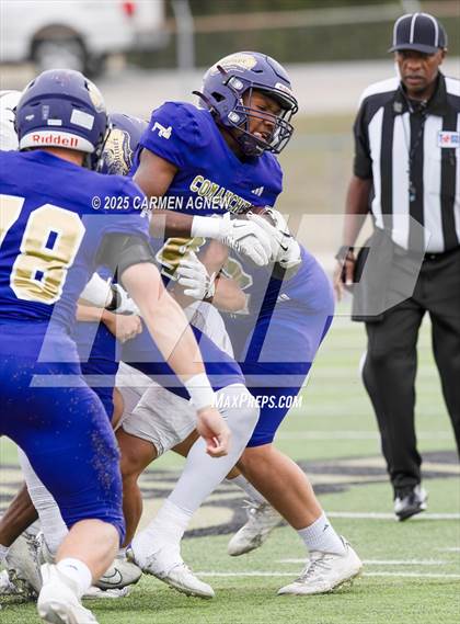 Thumbnail 3 in Shiner @ Iola (UIL 2A D2 Football Regional Semifinal) photogallery.