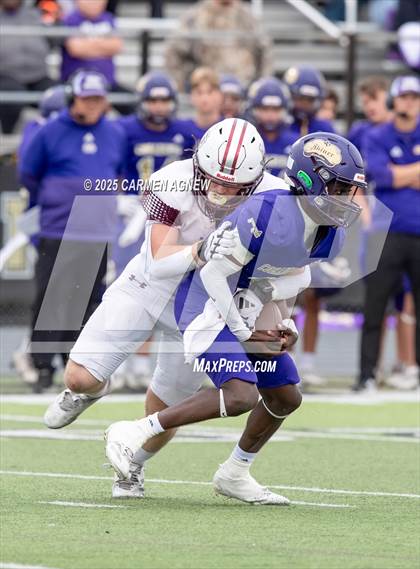 Thumbnail 2 in Shiner @ Iola (UIL 2A D2 Football Regional Semifinal) photogallery.