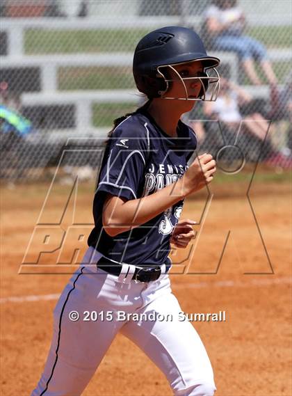 Thumbnail 1 in Jemison vs Maplesville (Panther Classic) photogallery.