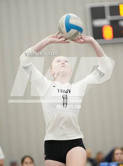 Thumbnail 2 in Troy vs. Lake Fenton (Beast of the East) photogallery.
