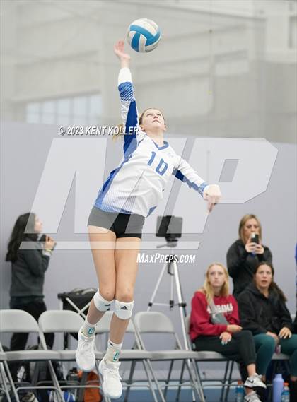 Thumbnail 3 in Troy vs. Lake Fenton (Beast of the East) photogallery.