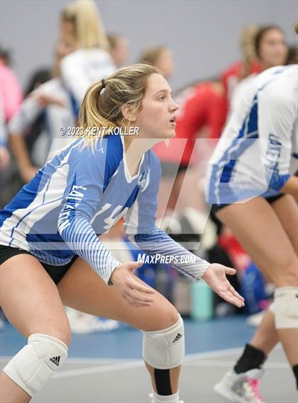 Thumbnail 3 in Troy vs. Lake Fenton (Beast of the East) photogallery.