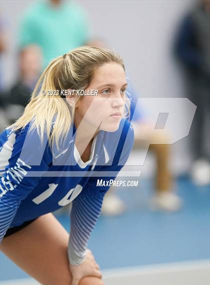 Thumbnail 2 in Troy vs. Lake Fenton (Beast of the East) photogallery.