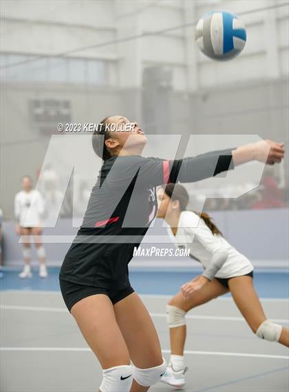 Thumbnail 3 in Troy vs. Lake Fenton (Beast of the East) photogallery.