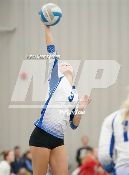 Thumbnail 1 in Troy vs. Lake Fenton (Beast of the East) photogallery.
