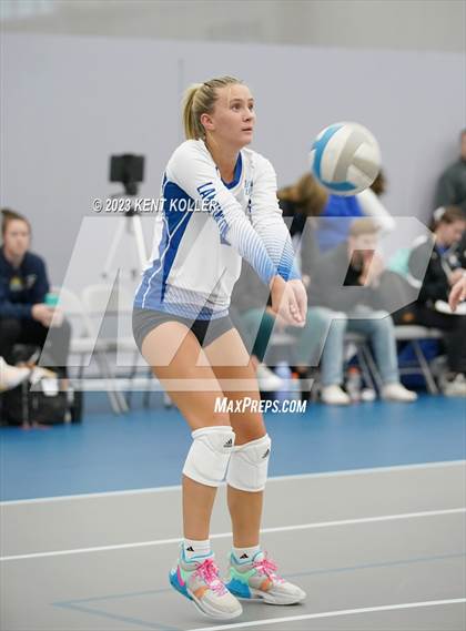 Thumbnail 1 in Troy vs. Lake Fenton (Beast of the East) photogallery.