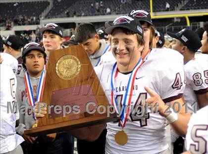 Thumbnail 2 in Trinity vs. Pearland (UIL 5A Division 1 Final) photogallery.