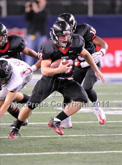 Thumbnail 2 in Trinity vs. Pearland (UIL 5A Division 1 Final) photogallery.