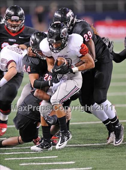 Thumbnail 2 in Trinity vs. Pearland (UIL 5A Division 1 Final) photogallery.