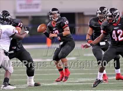 Thumbnail 1 in Trinity vs. Pearland (UIL 5A Division 1 Final) photogallery.