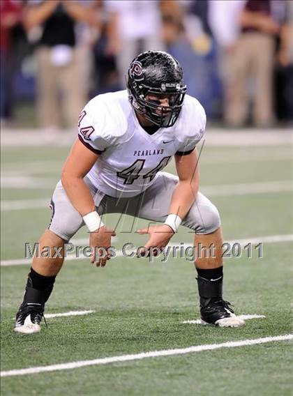 Thumbnail 3 in Trinity vs. Pearland (UIL 5A Division 1 Final) photogallery.