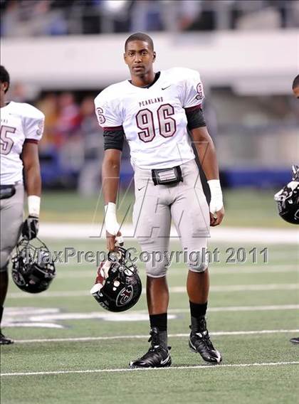 Thumbnail 1 in Trinity vs. Pearland (UIL 5A Division 1 Final) photogallery.