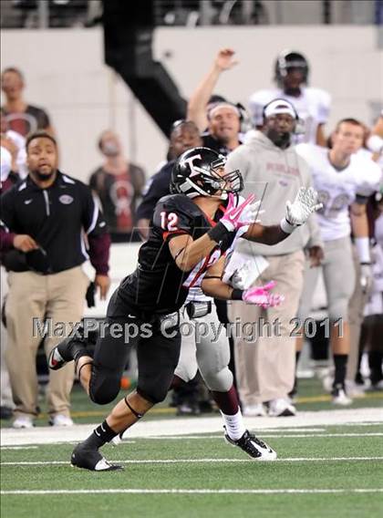 Thumbnail 1 in Trinity vs. Pearland (UIL 5A Division 1 Final) photogallery.