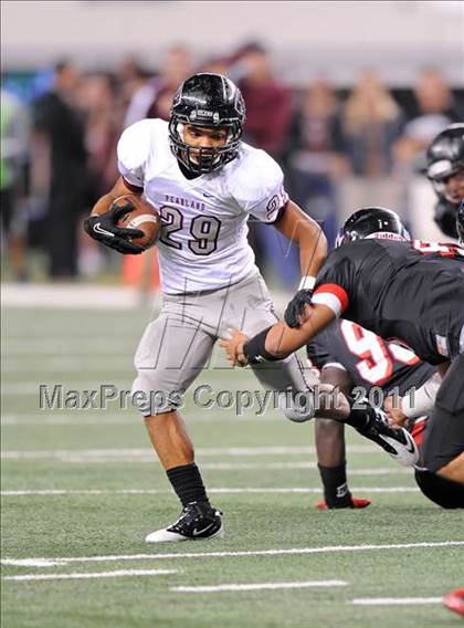 Thumbnail 1 in Trinity vs. Pearland (UIL 5A Division 1 Final) photogallery.