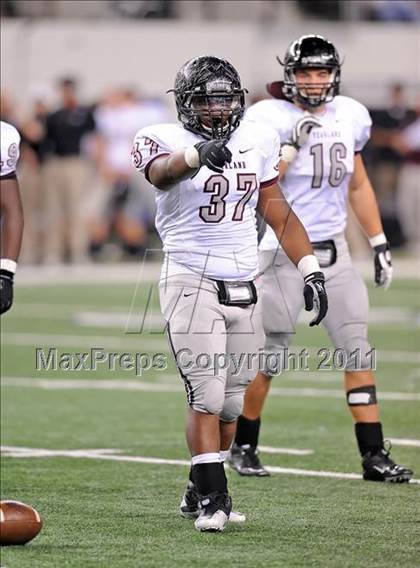 Thumbnail 2 in Trinity vs. Pearland (UIL 5A Division 1 Final) photogallery.