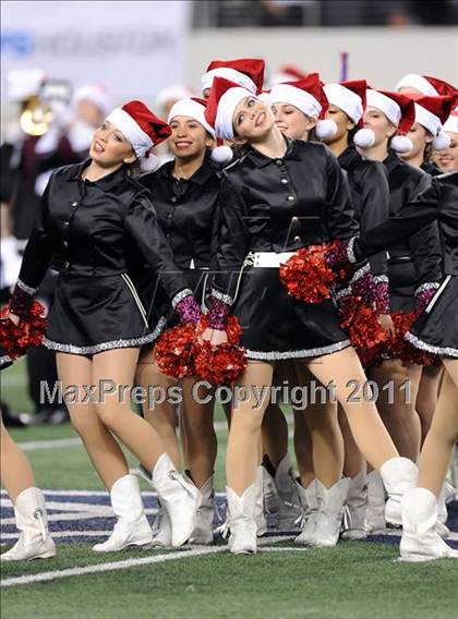 Thumbnail 1 in Trinity vs. Pearland (UIL 5A Division 1 Final) photogallery.