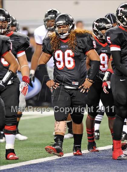 Thumbnail 2 in Trinity vs. Pearland (UIL 5A Division 1 Final) photogallery.