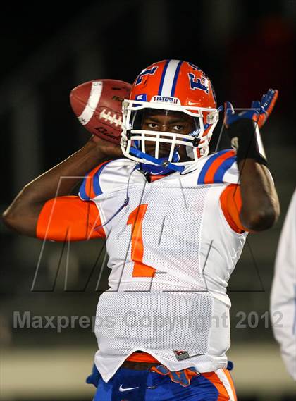 Thumbnail 2 in Edwardsville vs. East St. Louis photogallery.