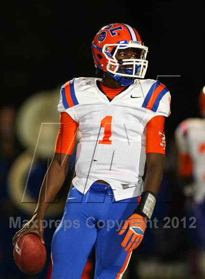 Thumbnail 3 in Edwardsville vs. East St. Louis photogallery.