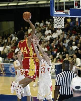 Thumbnail 2 in Fairfax vs. Orange Lutheran (Nike Extravaganza) photogallery.