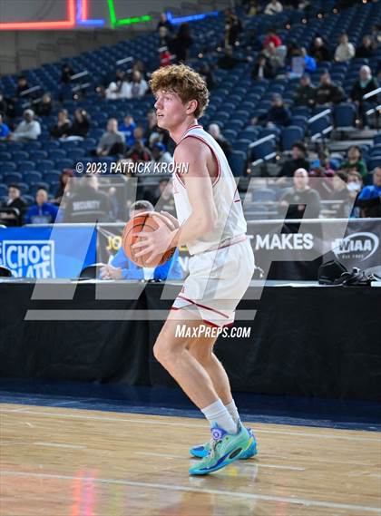 Thumbnail 3 in Federal Way vs. Mount Si (WIAA 4A 3rd Place) photogallery.