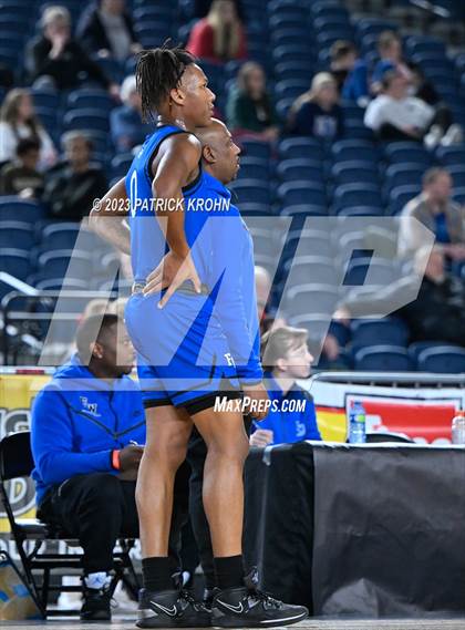 Thumbnail 3 in Federal Way vs. Mount Si (WIAA 4A 3rd Place) photogallery.