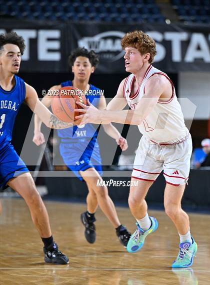 Thumbnail 2 in Federal Way vs. Mount Si (WIAA 4A 3rd Place) photogallery.