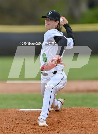 Thumbnail 2 in New Castle @ Yorktown photogallery.
