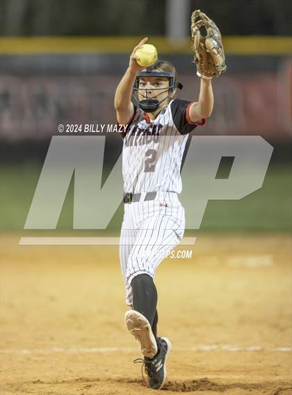 Thumbnail 3 in College Park @ Caney Creek photogallery.