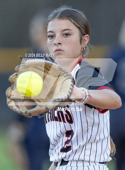 Thumbnail 1 in College Park @ Caney Creek photogallery.