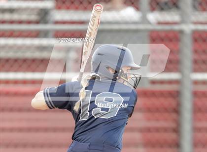 Thumbnail 3 in College Park @ Caney Creek photogallery.