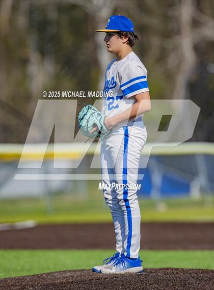 Thumbnail 3 in Hamshire-Fannett @ Kelly Catholic photogallery.