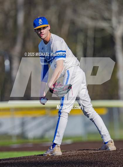 Thumbnail 1 in Hamshire-Fannett @ Kelly Catholic photogallery.