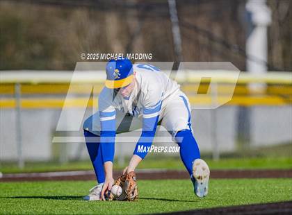 Thumbnail 2 in Hamshire-Fannett @ Kelly Catholic photogallery.