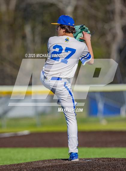 Thumbnail 3 in Hamshire-Fannett @ Kelly Catholic photogallery.