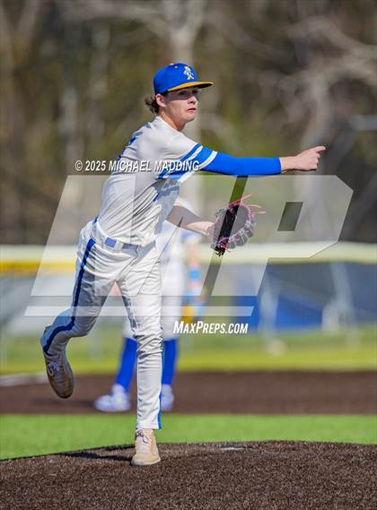 Thumbnail 1 in Hamshire-Fannett @ Kelly Catholic photogallery.