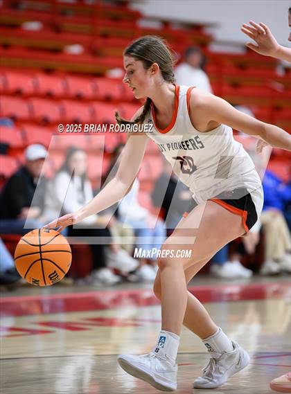 Thumbnail 1 in Batesville vs. Bergman (Cavenaugh Classic) photogallery.