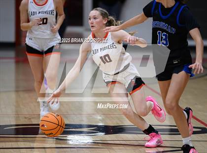 Thumbnail 3 in Batesville vs. Bergman (Cavenaugh Classic) photogallery.