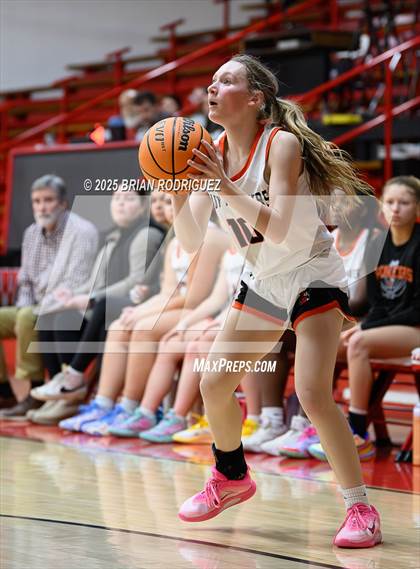 Thumbnail 2 in Batesville vs. Bergman (Cavenaugh Classic) photogallery.