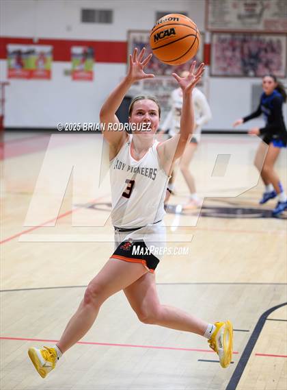 Thumbnail 1 in Batesville vs. Bergman (Cavenaugh Classic) photogallery.