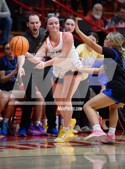 Thumbnail 1 in Batesville vs. Bergman (Cavenaugh Classic) photogallery.