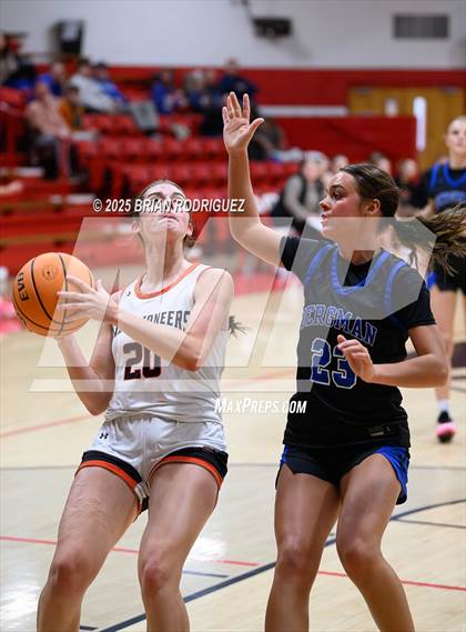 Thumbnail 1 in Batesville vs. Bergman (Cavenaugh Classic) photogallery.