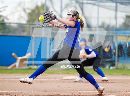 Thumbnail 3 in Bonita Vista @ San Pasqual photogallery.