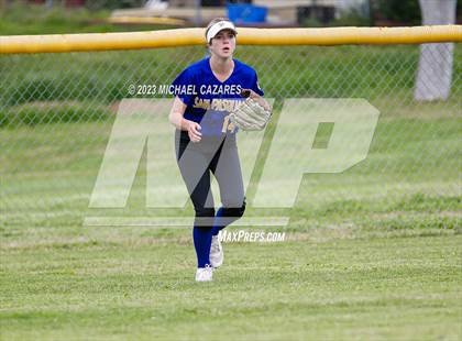 Thumbnail 2 in Bonita Vista @ San Pasqual photogallery.