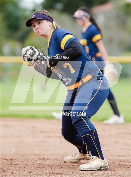Thumbnail 2 in Bonita Vista @ San Pasqual photogallery.