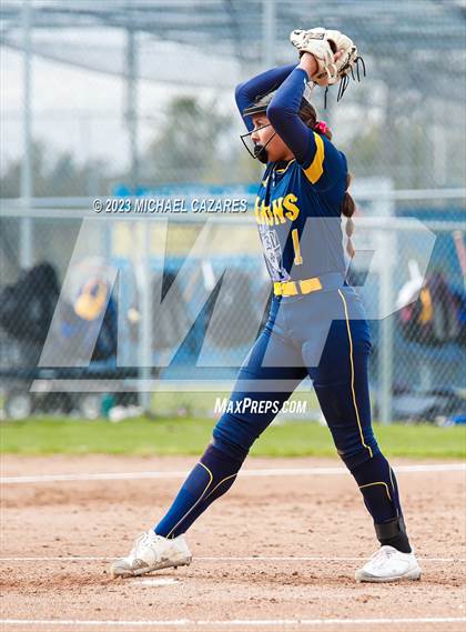 Thumbnail 3 in Bonita Vista @ San Pasqual photogallery.