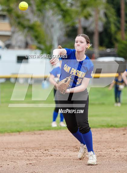Thumbnail 1 in Bonita Vista @ San Pasqual photogallery.