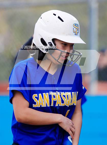 Thumbnail 2 in Bonita Vista @ San Pasqual photogallery.